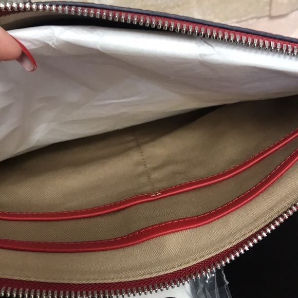 🎁 MCM Visetos Coated Canvas Pouch - Picture 16 of 16